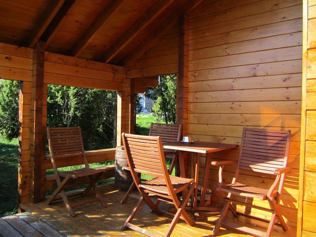 Pivarootsi Holiday Village Pokoj fotografie